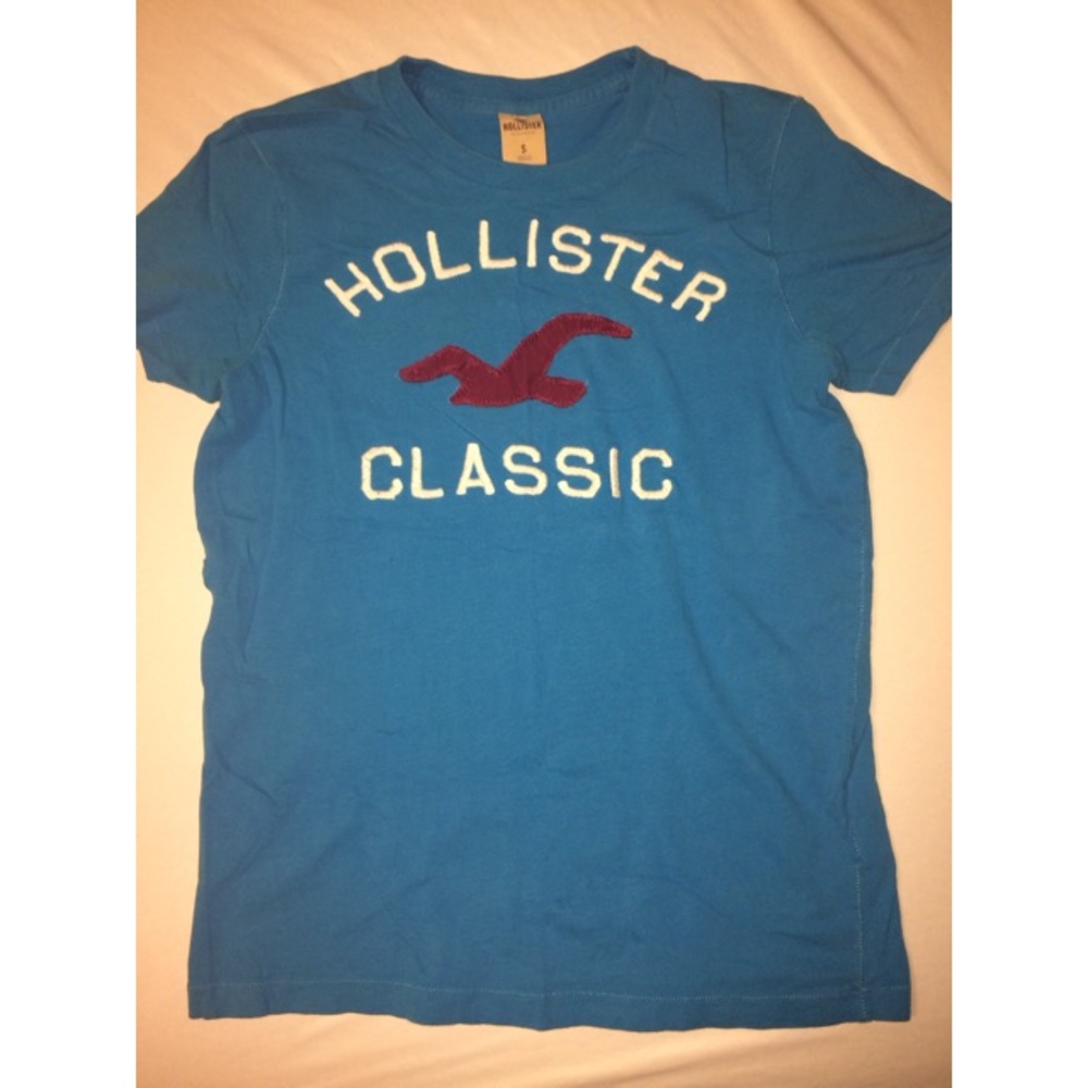 Hollister t-shirt